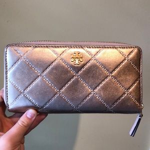 Metallic/ light pink Tory Burch wallet